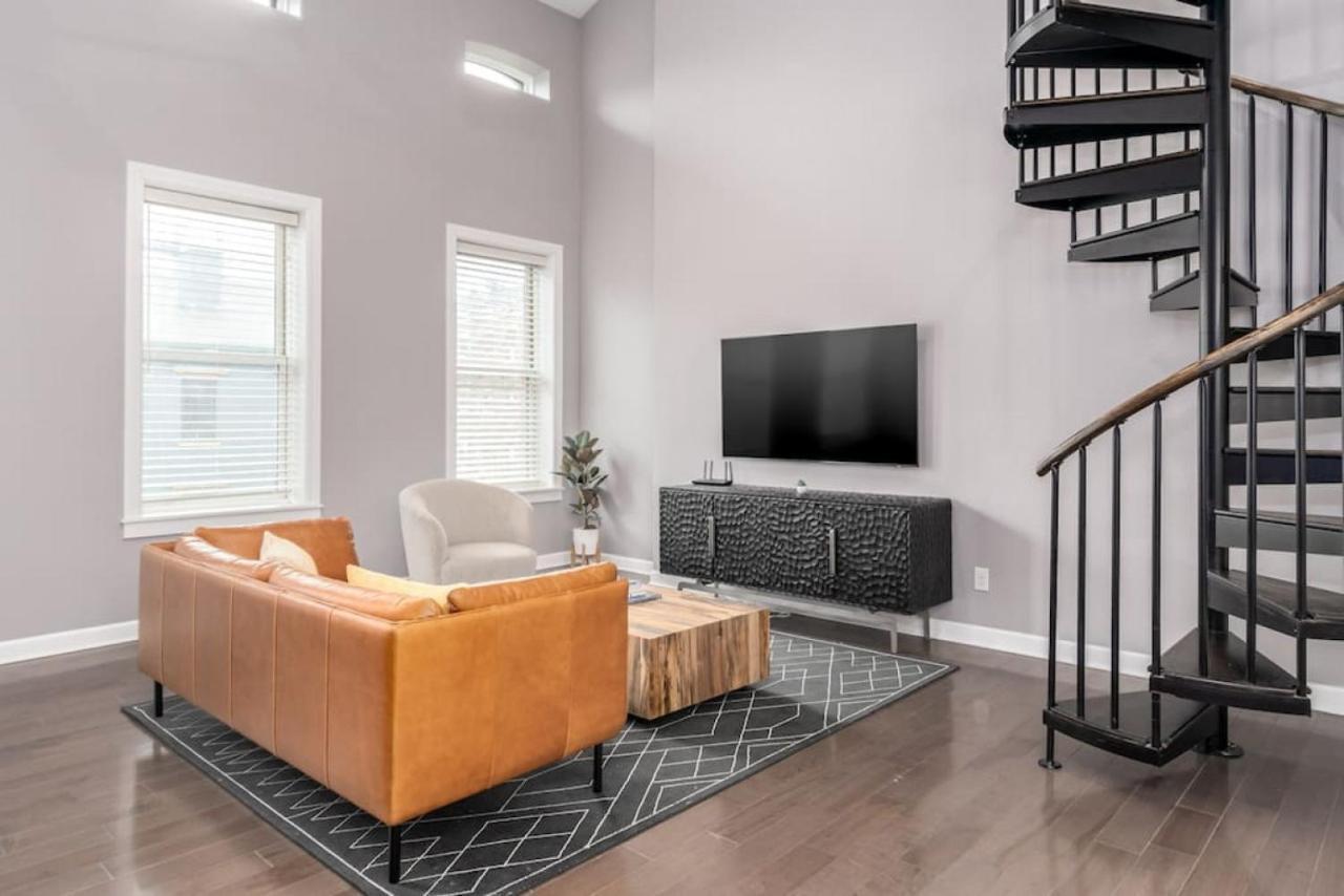Soaring 2-Bedroom Parkside Loft Walkable To It All Cincinnati Exterior photo