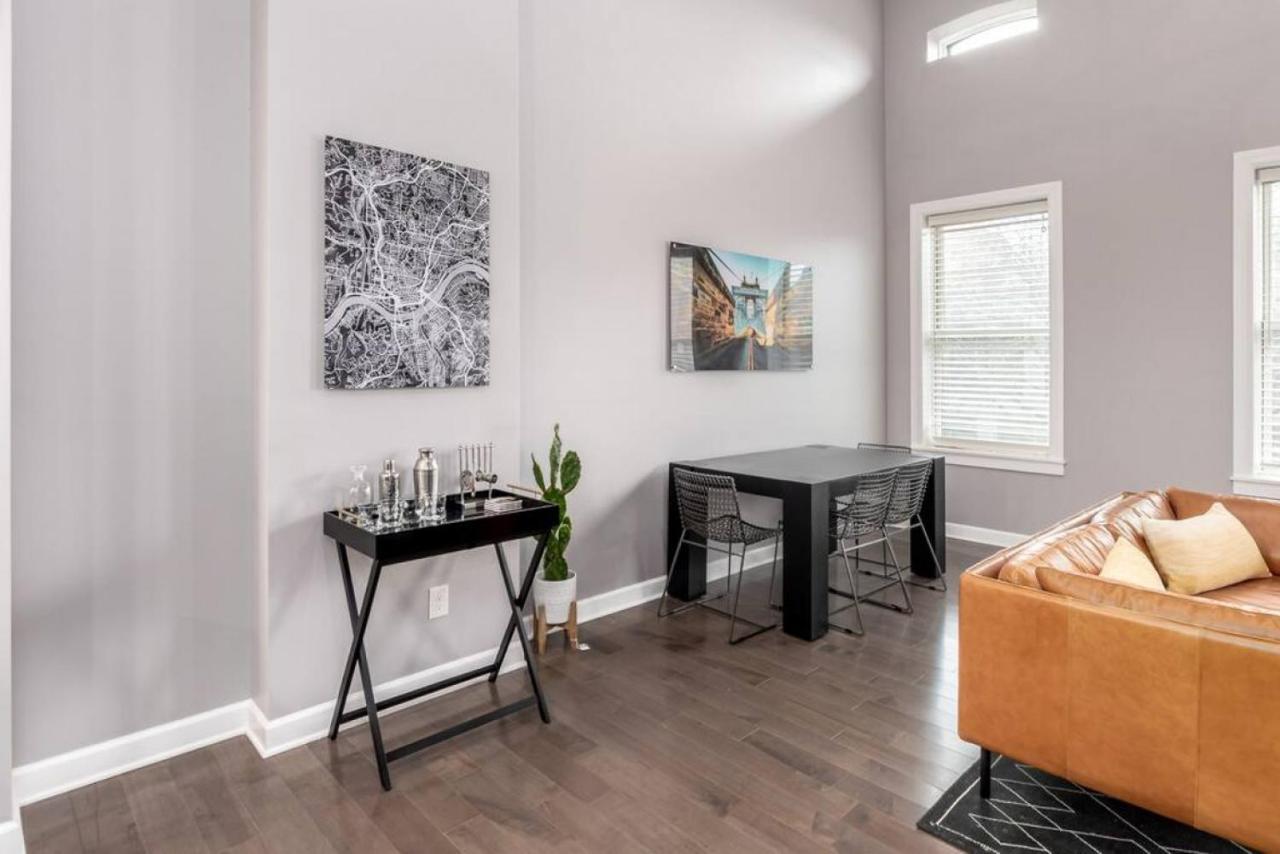 Soaring 2-Bedroom Parkside Loft Walkable To It All Cincinnati Exterior photo